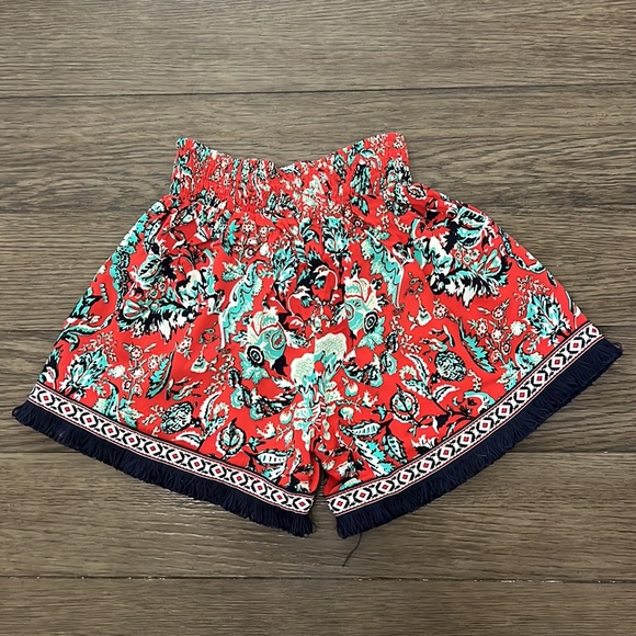 Bela & Nuni girls red floral shorts with fringe bottoms - Picture 5 of 11